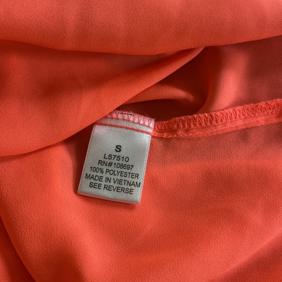 Sweet Rain ladies polyester blouse with button front in size small. - Picture 6 of 8